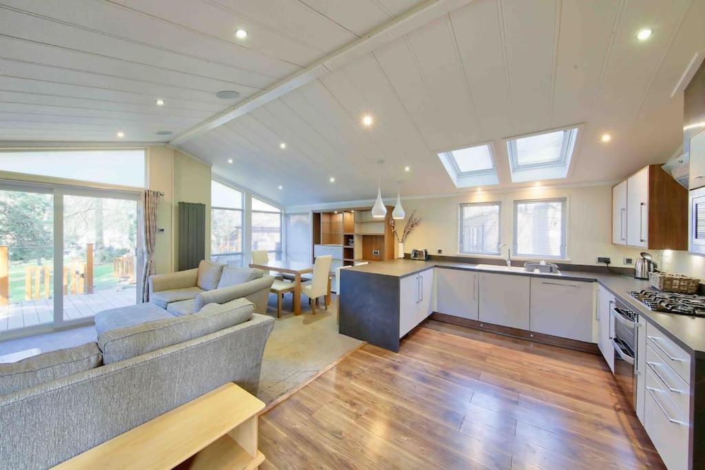 New Forest Lodge - 194 No Pets Fordingbridge Bagian luar foto